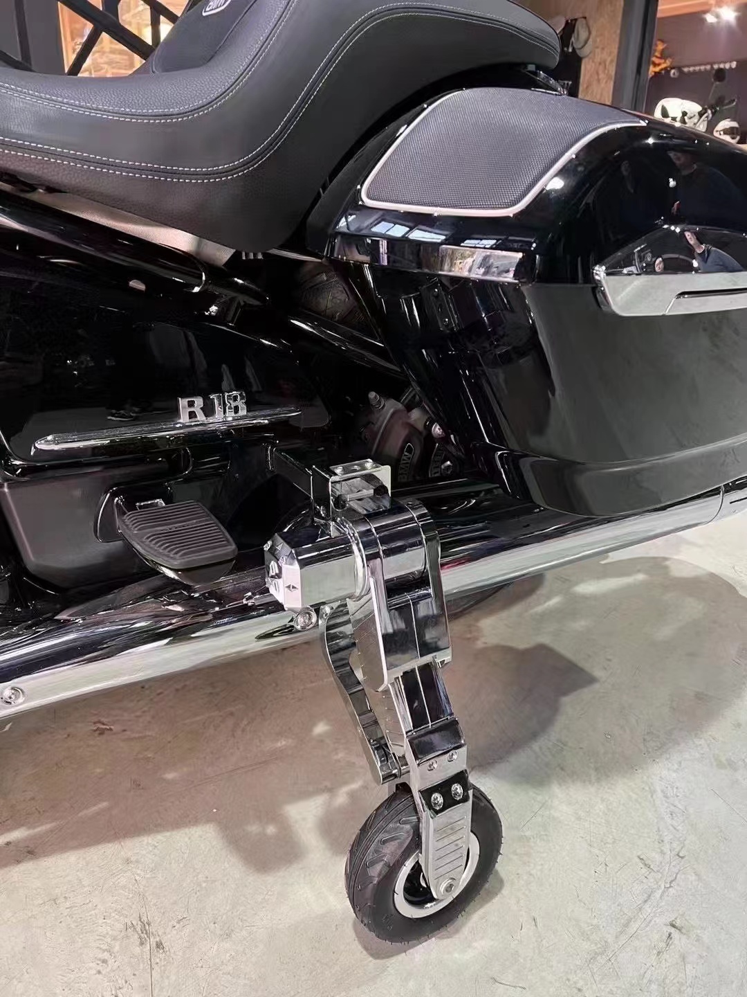 Road glide Motorcycle bike lan - огляд і ціна Motorcycle Gear Usa